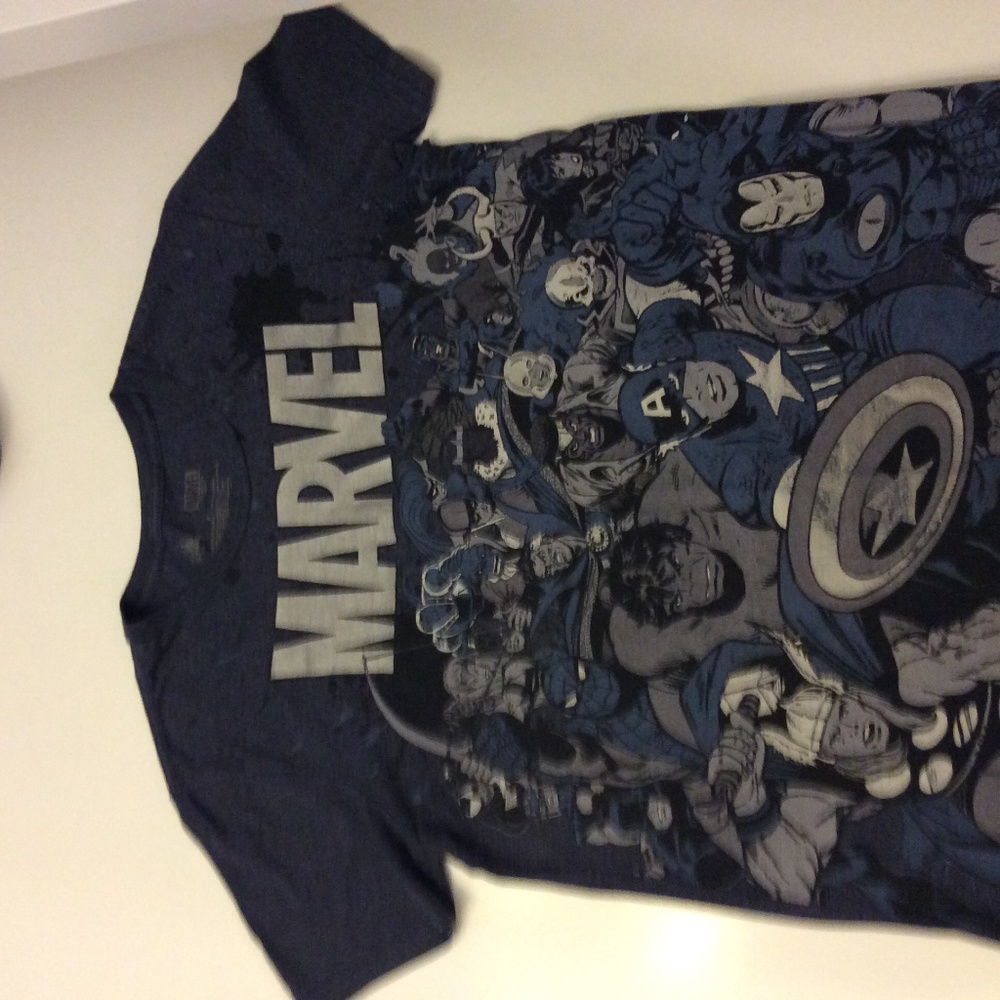 Men’s Marvel/Disney T-shirt Size Medium